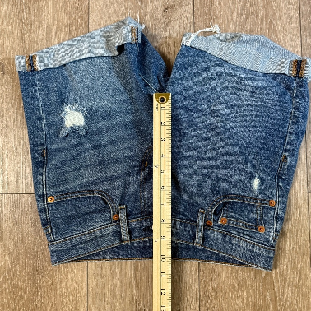 GAP Women's Distressed Blue Jean Shorts - Picture 6 of 8